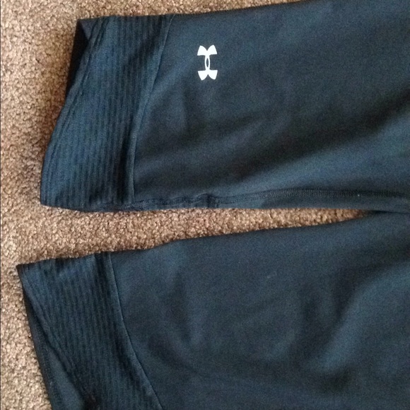Under armor compression Leggins - Picture 2 of 3